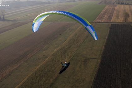 Cross Country magazine review of the King paraglider